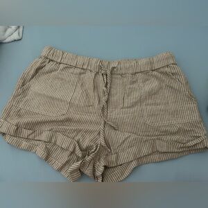 Linen shorts